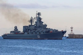 Moscow xác nhận soái hạm Biển Đen hư hỏng nặng, thuỷ thủ phải sơ tán 
