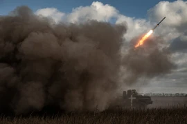 Nóng Nga-Ukraine 1-11: Ông Putin nói lý do tấn công tên lửa, UAV khắp Ukraine, và ngừng thoả thuận ngũ cốc 