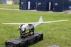 VIDEO: Cận cảnh lính Nga lắp ráp, phóng UAV Orlan-10 
