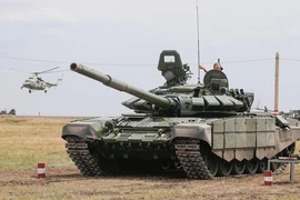 VIDEO: 'Xe tăng bay' T-72B3 Nga khai hỏa giữa mưa tuyết