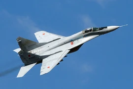 VIDEO: Tiêm kích MiG-29 Ukraine 'nhào lộn' khi tác chiến