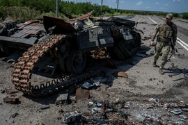 Nóng Nga-Ukraine 13-10: Nga dồn lực tấn công mạnh ở Donetsk, Ukraine nói tàu Hạm đội Biển Đen Nga bị hư hại sau vụ nổ lớn