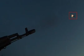 VIDEO: Thiện xạ Nga bắn rơi UAV Ukraine chỉ với 1 phát súng 