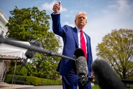 Kinh tế Mỹ suy giảm quý 1-2025, ông Trump nói do ông Biden