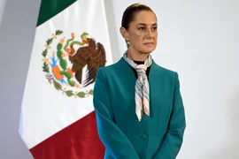 Mexico bắt người sờ ngực nữ tổng thống Sheinbaum giữa đường