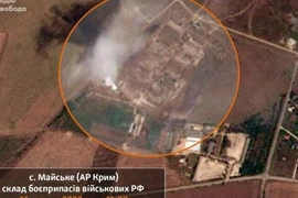 Nổ kho đạn của quân đội Nga tại làng Mayskoye (quận Dzhankoi, bán đảo Crimea) ngày 16-8. Ảnh: PLANET LABS