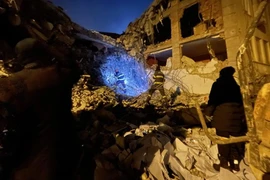 ẢNH: Những đoàn cứu nạn, cứu trợ từ các nước qua Thổ Nhĩ Kỳ và Syria