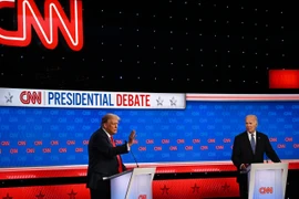 Hậu tranh luận giữa 2 ông Biden - Trump: Bên xoa dịu, bên khuếch trương