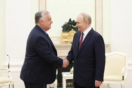 Thủ tướng Hungary thăm Nga, phương Tây dậy sóng