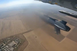 Ukraine lần đầu đăng video Su-24 phóng tên lửa Storm Shadow