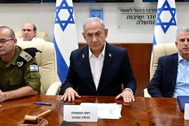 Ông Netanyahu tuyên bố Iran sẽ phải trả giá, Tehran cảnh báo sẽ 'nghiền nát' nếu Israel trả đũa