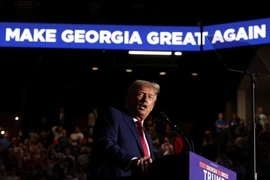 CNN: Ông Trump thắng bang chiến trường thứ 2, đường thắng của bà Harris hẹp dần