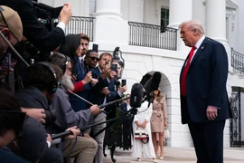 Ông Trump bất ngờ về việc thủ tướng Nhật từ chức