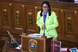 Tổng thống lâm thời Venezuela cải tổ nội các