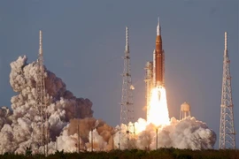 Sứ mệnh Artemis II cất cánh, đưa con người bay quanh Mặt trăng sau hơn 50 năm. Ảnh: NASA