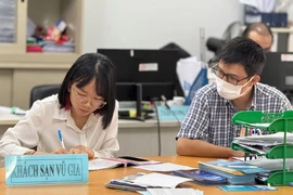 Số người nhận trợ cấp thất nghiệp giảm, thị trường lao động chuyển biến tích cực