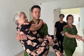 Công an TP.HCM lấy mẫu ADN thân nhân liệt sĩ chưa xác định danh tính