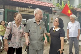 Thăm và tri ân các văn nghệ sĩ có nhiều đóng góp cho TP.HCM