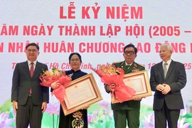 Hội Nạn nhân chất độc da cam/dioxin TP.HCM đón nhận Huân chương Lao động hạng Ba