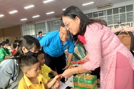 Tập trung chăm lo Tết cho người lao động 