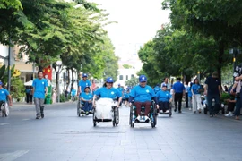 Người khuyết tật Việt Nam: Tỏa sáng bằng nghị lực, đi xa bằng ý chí