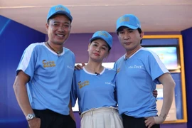 Kim Tử Long, Hồng Sơn, Cát Phượng giúp người nghèo đổi đời