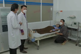 Huấn hối hận cầu xin khiến Nam Tào, Bắc Đẩu cảm động