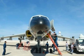Hình ảnh chiếc máy bay ném bom H-6J của Trung Quốc xuất hiện trái phép trên đảo Phú Lâm thuộc quần đảo Hoàng Sa của Việt Nam tháng 8-2020. Ảnh: ĐÔNG PHƯƠNG