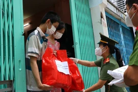 Sắp có nghị quyết hỗ trợ cho phụ nữ mang thai và trẻ em mồ côi do dịch COVID-19