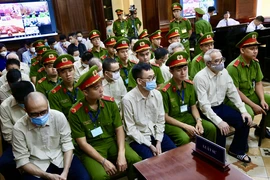 Nhiều đăng kiểm viên khai nhận hối lộ theo 'thông lệ từ xưa đến nay'