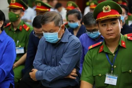 Cựu Chủ tịch SCB: Lo lắng nên khai nhận từ 4 tỉ thành 40 tỉ đồng từ Trương Mỹ Lan
