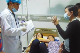 Cấp cứu vì uống thuốc động kinh trị rối loạn tiêu hóa