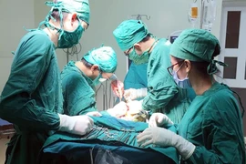 Vừa dứt lao phổi, người bệnh lại ho ra máu