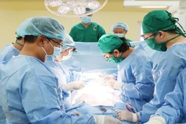 Chị gái sống nhờ quả thận người em trai