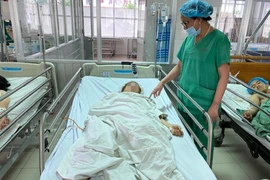 Cứu sản phụ không thể há miệng lại đang có thai ngoài tử cung