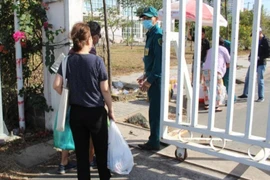 Sẽ đề xuất chỉ được tiếp phẩm hai lần trong 14 ngày cách ly 