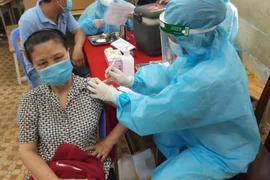 TP.HCM: Khoảng 13.000 dân quận 12 được tiêm vaccine ngừa COVID-19