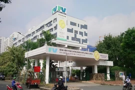 Bệnh viện xóa nợ 79 triệu đồng viện phí điều trị bệnh nhân COVID-19 