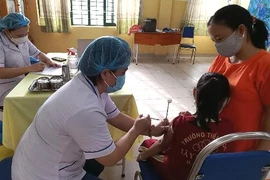 TP.HCM: Sở Y tế nêu đích danh 3 quận chưa triển khai tiêm vaccine COVID-19 cho trẻ
