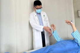 Bị đột quỵ nặng lúc đang ngủ