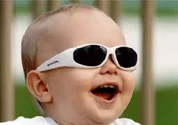 Đeo kính đen chống tia cực tím?