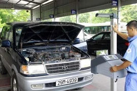 Chủ xe kêu trời vì quy định đăng kiểm 6 tháng/lần