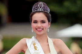 Không tước vương miện của hoa hậu Diễm Hương?