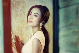 Hoàng Thùy Linh quyến rũ ở tuổi 25