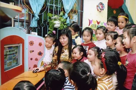 Quận Tân Phú: Không nhận trẻ vào lớp 1 sớm tuổi hoặc trái tuyến 