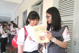 Chùm ảnh thí sinhTP.HCM dự thi môn Ngữ Văn