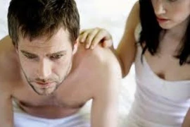 Nam giới Việt Nam ngại chia sẻ trục trặc tình dục