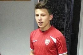 Arsenal đón tân binh đầu tiên trong Hè 2014