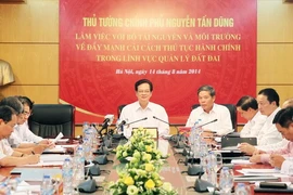 Phải công bố thủ tục hành chính về đất đai trong tháng Chín