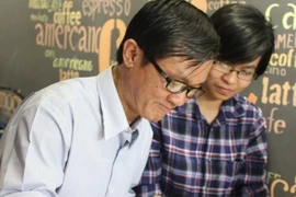 Đông đảo bạn đọc tham dự lễ ra mắt sách ‘Nhà báo điều tra’